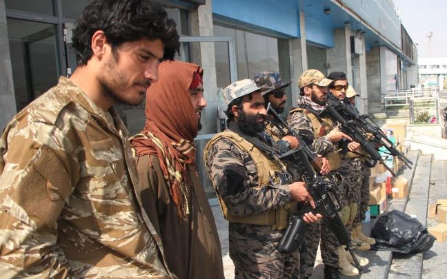 Toma del aeropuerto de Kabul por los talibanes.
