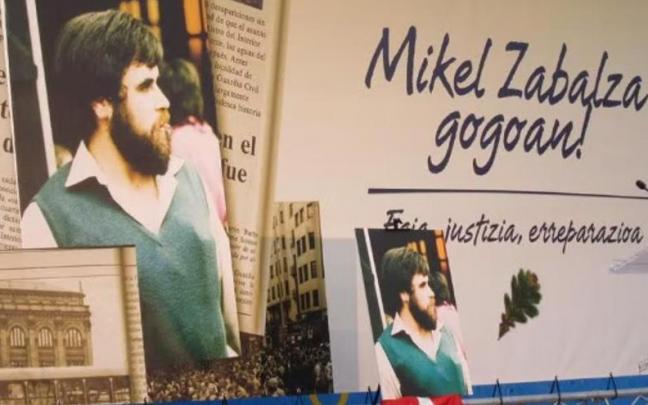 Imagen de archivo de un homenaje a Mikel Zabalza. Imagen de archivo de un homenaje a Mikel Zabalza.