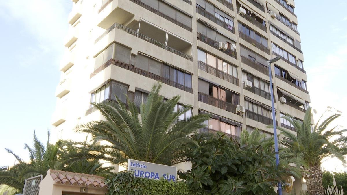 El edificio de Benidorm en el que tuvieron lugar los hechos.