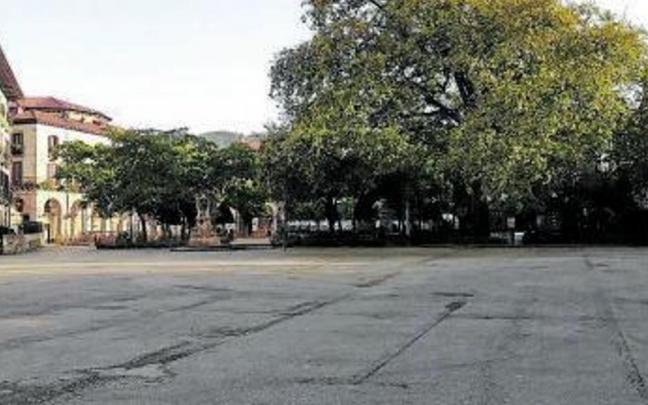 El espacio entre el quiosco y el frontón de la Plaza. El espacio entre el quiosco y el frontón de la Plaza.