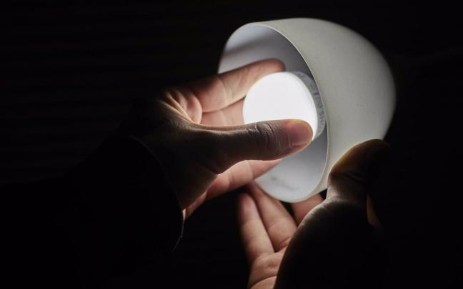 luzTécnicos de Hacienda calculan un coste, por la bajada del IVA al precio de la luz, que ronda los 900 millones luzTécnicos de Hacienda calculan un coste, por la bajada del IVA al precio de la luz, que ronda los 900 millones
