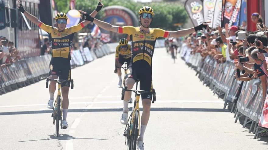 Timo Roosen celebra la victoria en Villadiego.