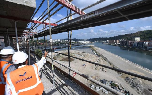 El primer rascacielos de Zorrotzaurre