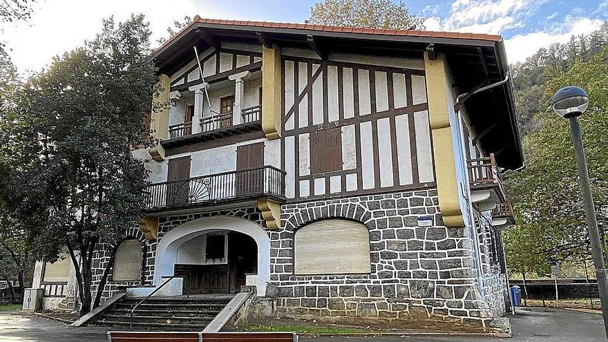 El edificio Arkaute albergará el futuro Museo del Montañismo Vasco.