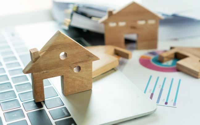 Las inmobiliarias online usan como reclamo publicitario la exención del cobro de comisiones. Las inmobiliarias online usan como reclamo publicitario la exención del cobro de comisiones.