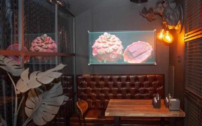 Interior del Klan Destino en Vitoria