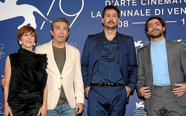 Alejandra Flechner, Ricardo Darin, Santiago Mitre y Peter Lanzani.