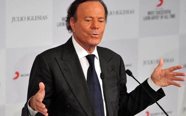 Julio Iglesias, en una imagen de archivo. Julio Iglesias, en una imagen de archivo.