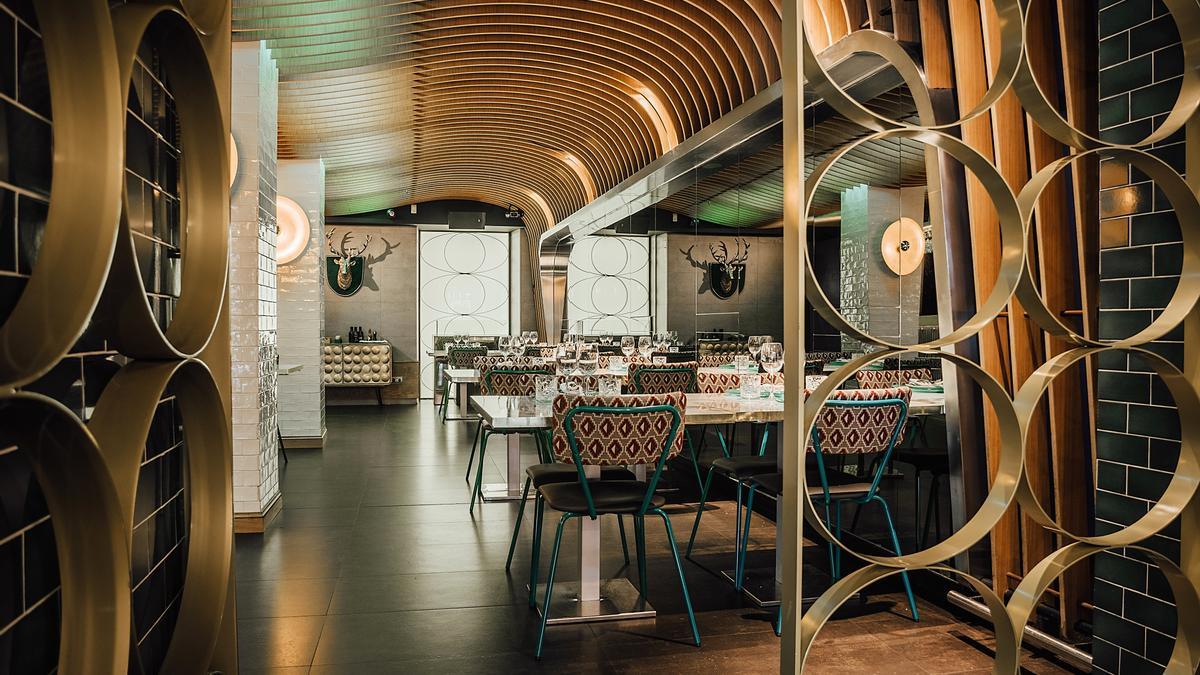 Interior del restaurante Zabala, en la calle Mateo Moraza