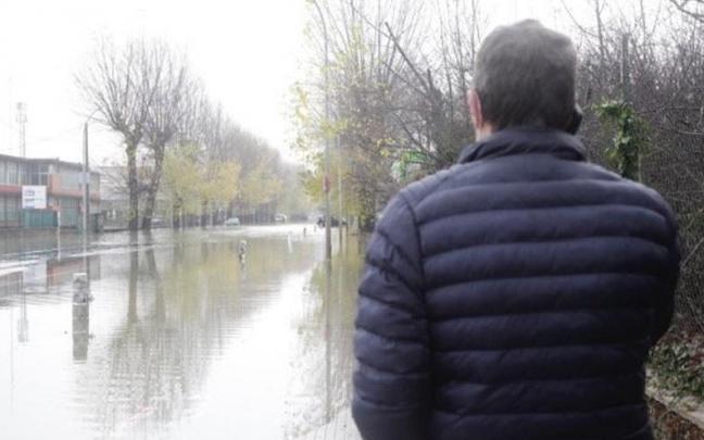 Inundaciones del Zadorra en el polígono industrial de Vitoria.