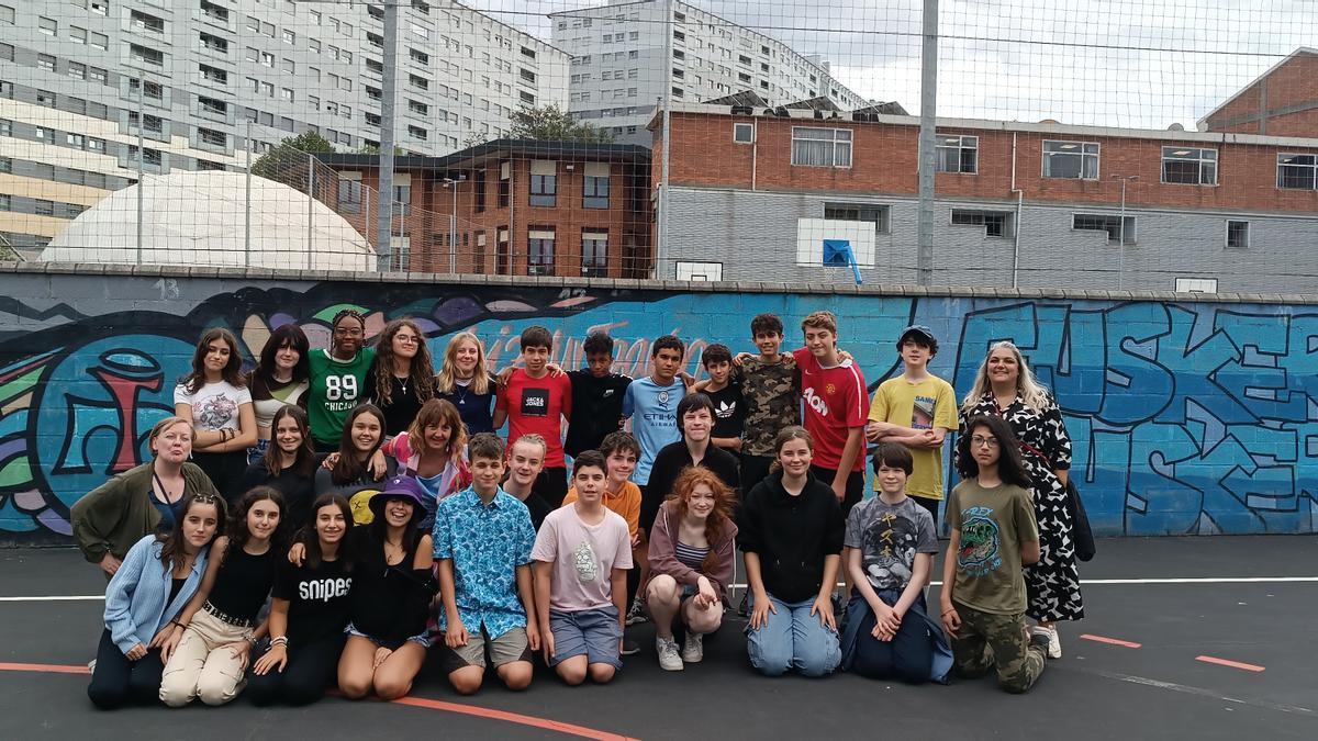 Foto de familia de los participantes de este intercambio educativo.