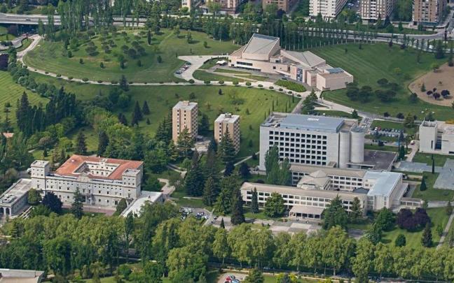 Vista a&eacute;rea del campus