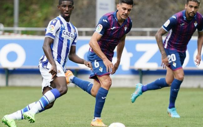 Momo Cho, durante el partido amistoso entre la Real y el Eibar Momo Cho, durante el partido amistoso entre la Real y el Eibar