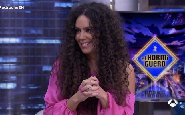 Cristina Pedroche da algunas pistas de su vestido para las Campanadas en 'El Hormiguero'.
