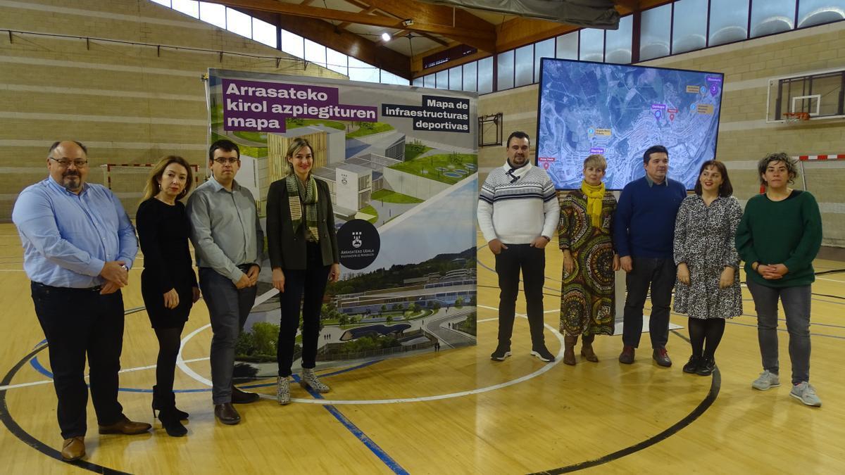 El equipo de gobierno de Arrasate en la presentación