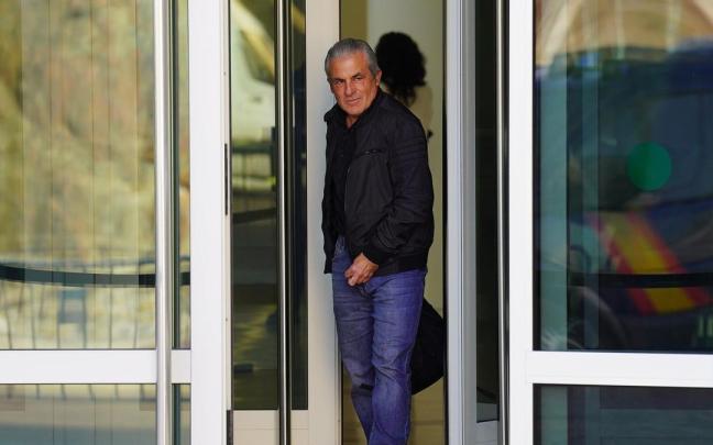 Cristóbal González.