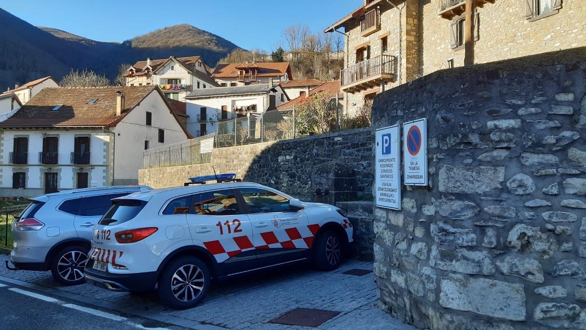 Imagen de uno de los nuevos coches en Isaba / Izaba