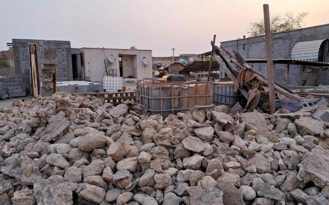 Decenas de réplicas han seguido a los dos terremotos principales en el sur de Iran. Decenas de réplicas han seguido a los dos terremotos principales en el sur de Iran.