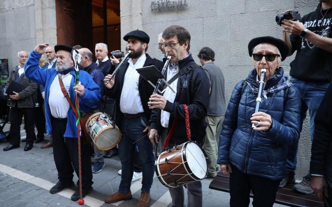 Mugarik Gabeko Txuntxuneroak, medalla de plata de EH Txistu Elkartea