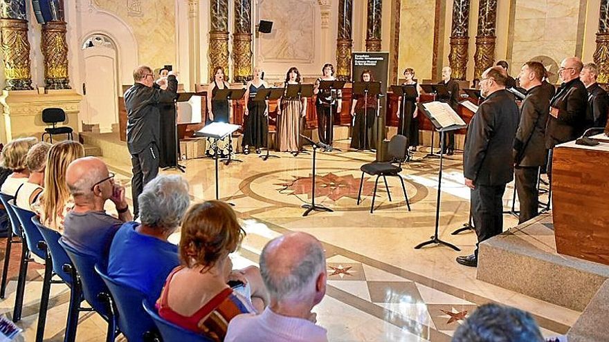 Kea Ahots Taldea dio inicio a los homenajes a Pablo Sorozabal. | FOTO: ARNAITZ RUBIO