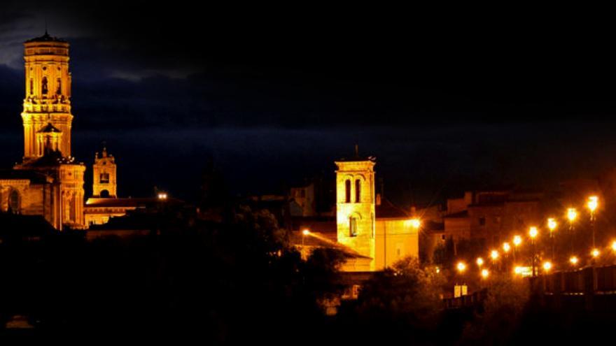 Vista de Tudela al anochecer.