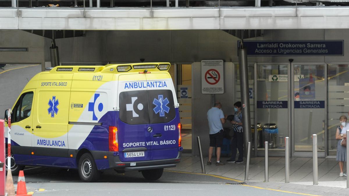 Entrada al Servicio de Urgencias del Hospital de Cruces.