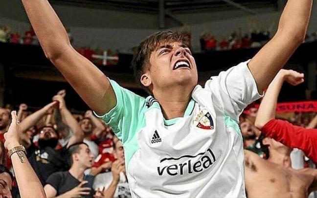 Aficionados de Osasuna, en el primer partido de esta Liga.
