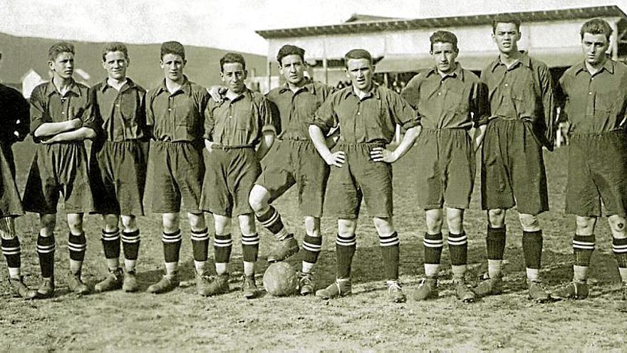 Equipo de la temporada 1923-24 con varios jugadores que coincidieron con Walter.