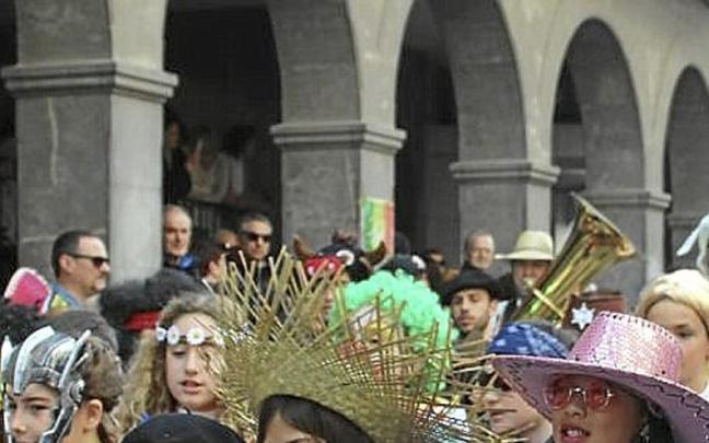 Animación en las calles de Azpeitia. | FOTO: N.G. Animación en las calles de Azpeitia. | FOTO: N.G.