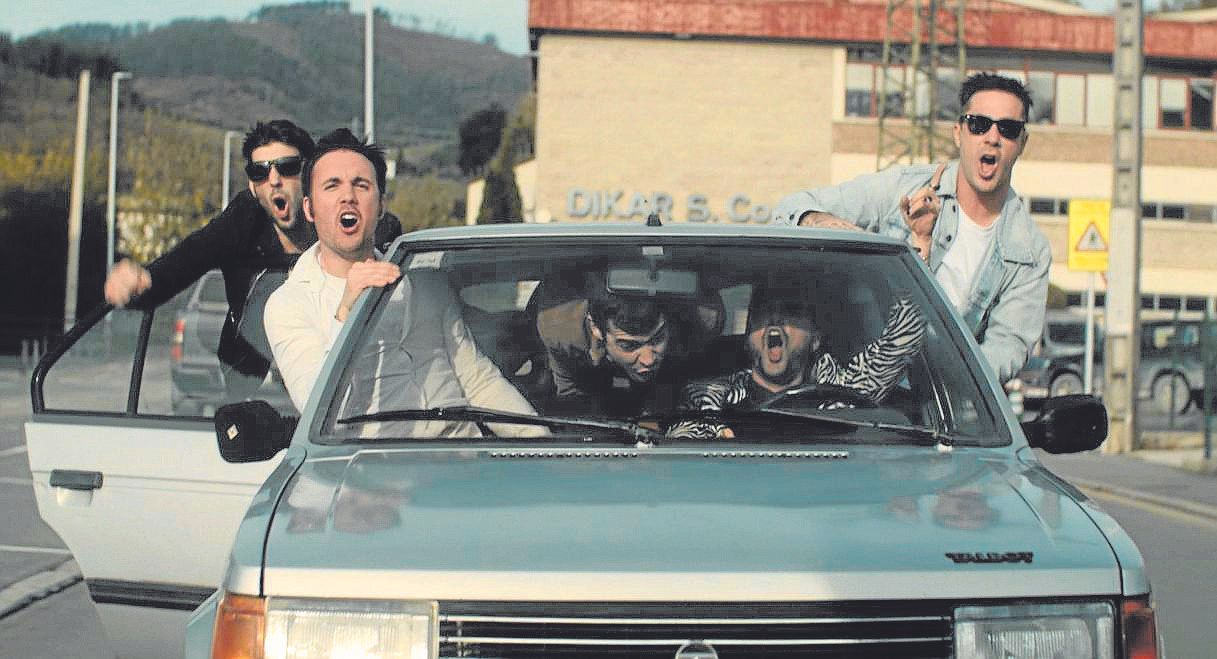 Bergara eta Durango artean grabatu dute ‘It Still Goes On’ abestiaren bideoklipa.