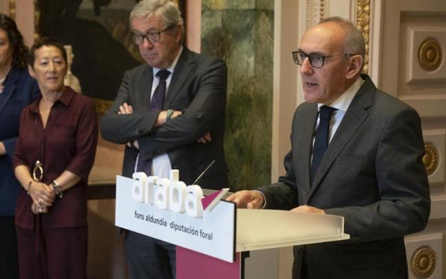 El diputado general, Ramiro González