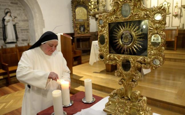 Reliquia de la santa cruz en el convento de la calle Pintoreria