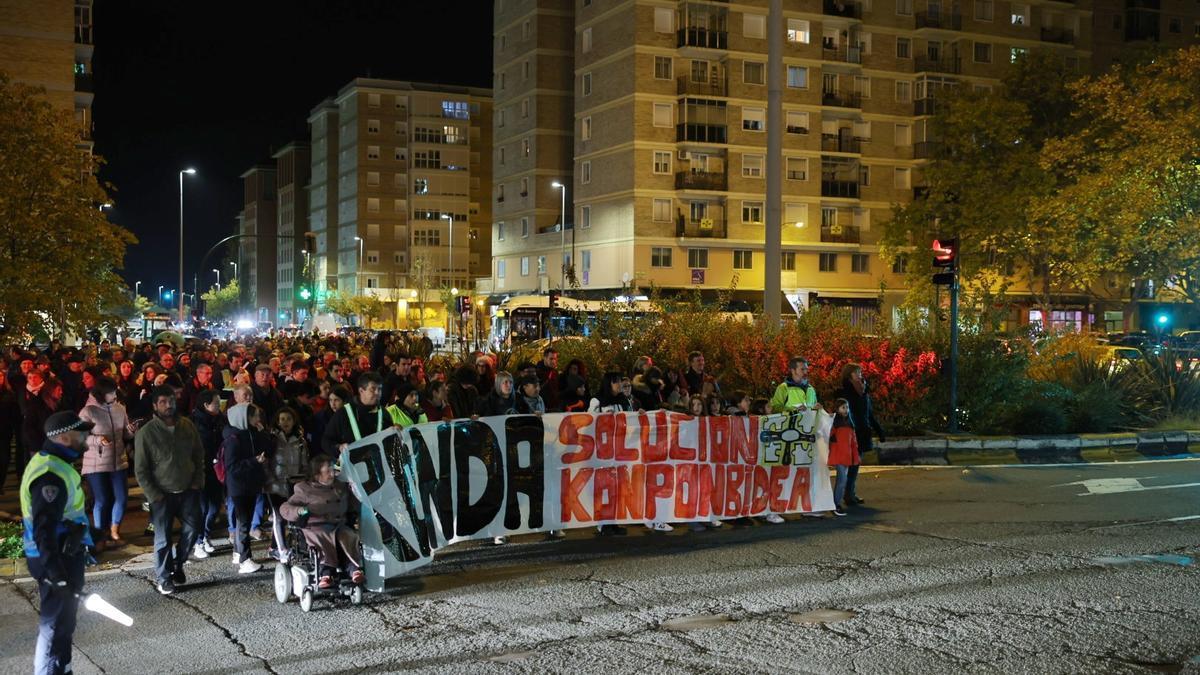 Manifestación en San Jorge para pedir soluciones a la rotonda.