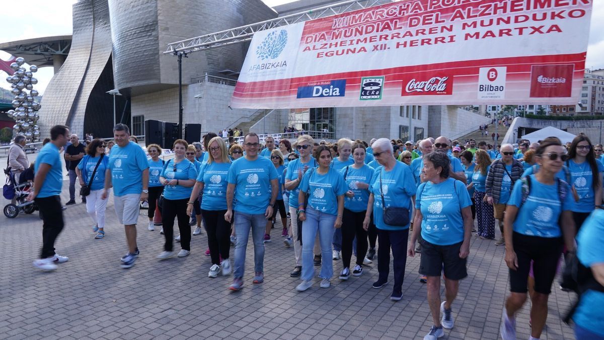 El punto de salida y llegada se ha ubicado en la explanada del Guggenheim.
