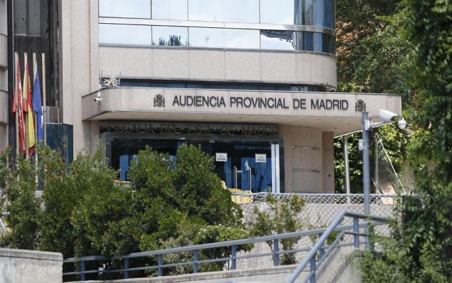 Fachada de la Audiencia Provincial de Madrid. Fachada de la Audiencia Provincial de Madrid.