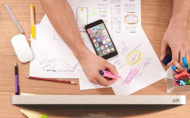 El tel&eacute;fono m&oacute;vil se ha convertido en uno de los canales m&aacute;s populares para el aprendizaje.