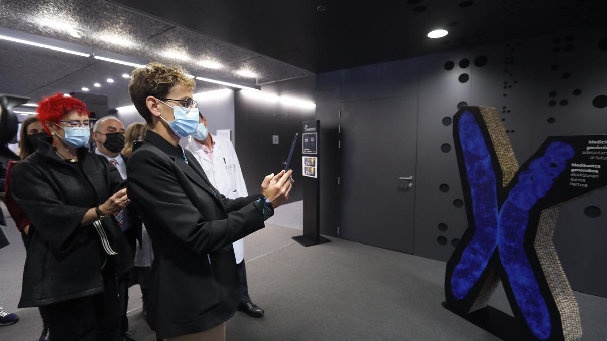 Chivite y Santos Induráin, en la exposición.