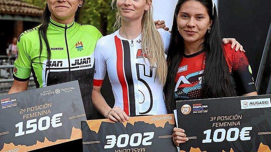 De i. a d.: Ancín, segunda, Lefeuvre, primera, y Bermúdez, tercera.