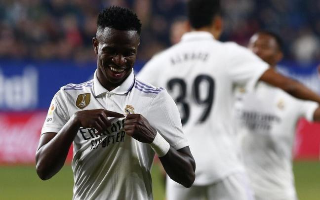 Vinicius, celebrando uno de los goles que marcó en El Sadar pero que no subieron al marcador.