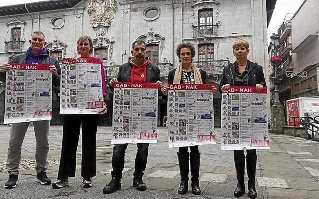 Ram&oacute;n Barrutia (rugby), la alcaldesa, Jon Apraiz, Marta Izagirre (Arrasate Musikal) y la edil Amaia Ceciaga.