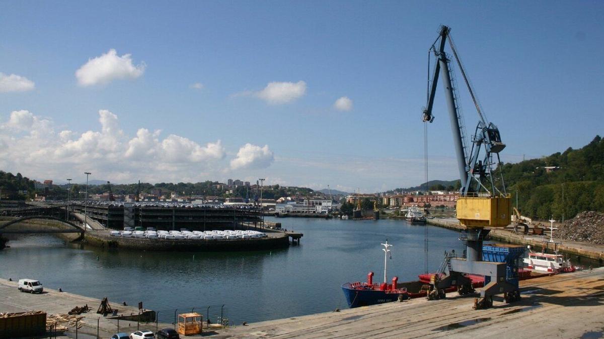 El tráfico en el Puerto de Pasaia ha retrocedido un 5,6% hasta septiembre.