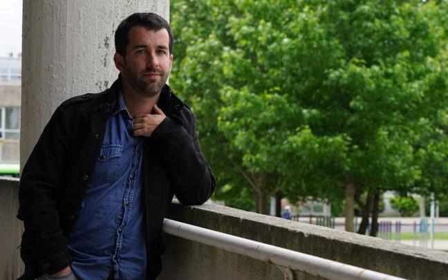 Josu Martinez euskarazko zinemaren historia bildu du.