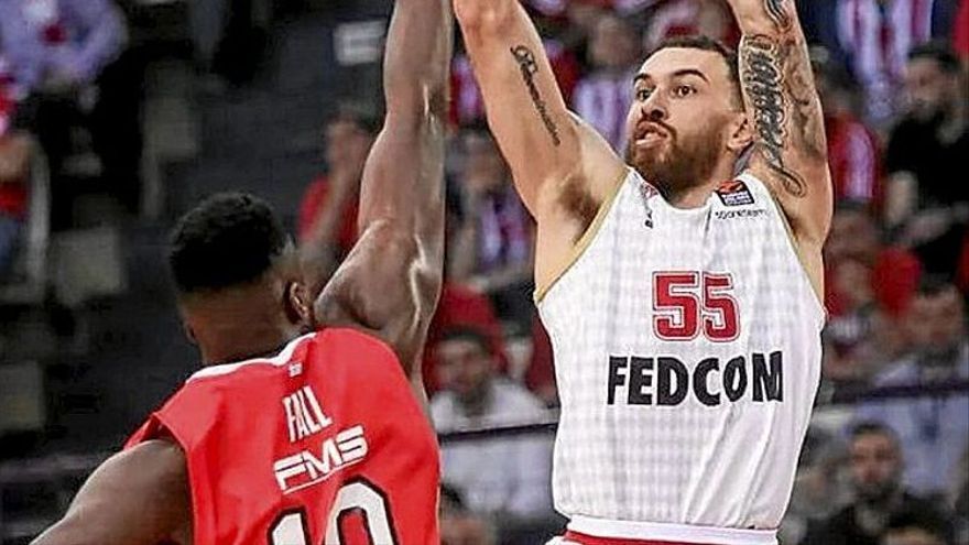 Mike James se enfrenta a su exequipo