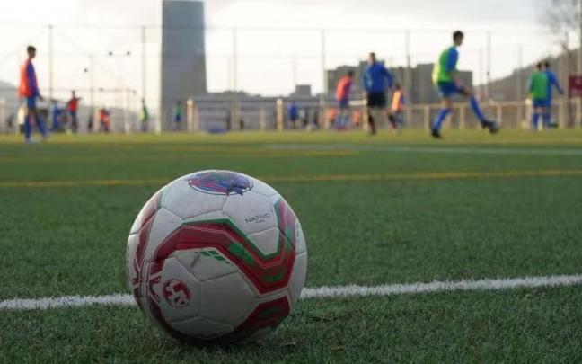 Más de 40.000 niños y niñas realizan actualmente actividades de deporte escolar en Bizkaia.