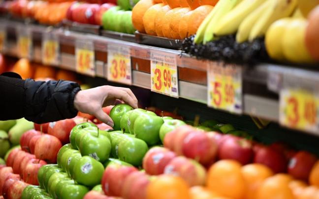 Los precios de los alimentos aumentan en todo el mundo. Los precios de los alimentos aumentan en todo el mundo.