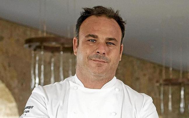 Ángel León, un chef que está revolucionando la cocina buscando el potencial que hay bajo en el mar. Ángel León, un chef que está revolucionando la cocina buscando el potencial que hay bajo en el mar.
