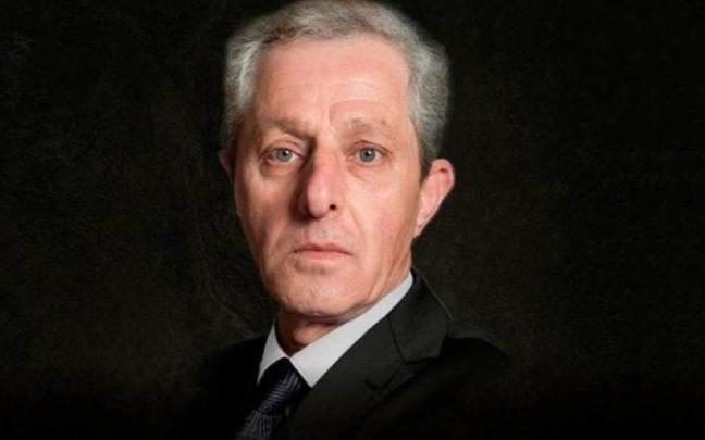 Albert Solà. Albert Solà.
