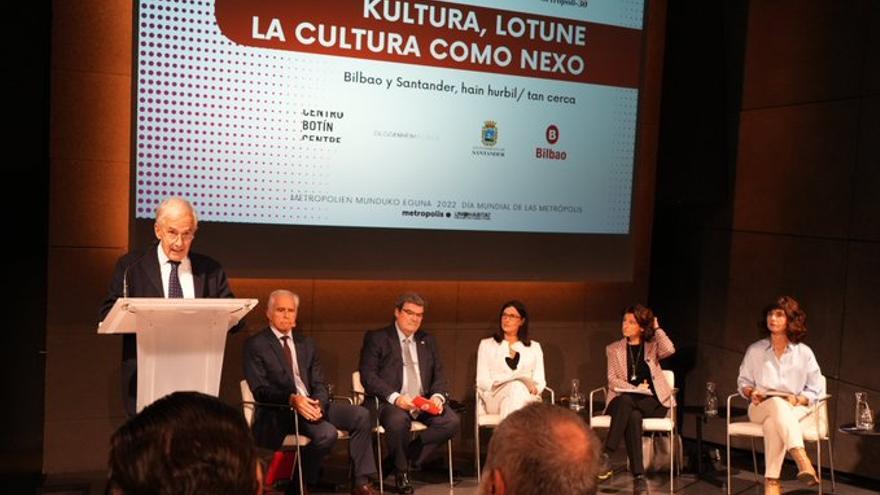Un momento de la conferencia.