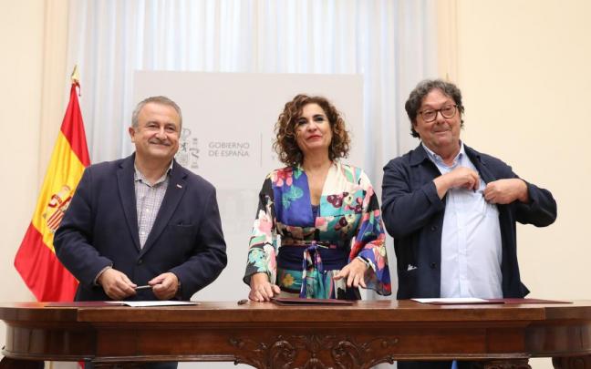 María Jesús Montero preside el acto de firma del ‘Acuerdo marco para una Administración del siglo XXI’.