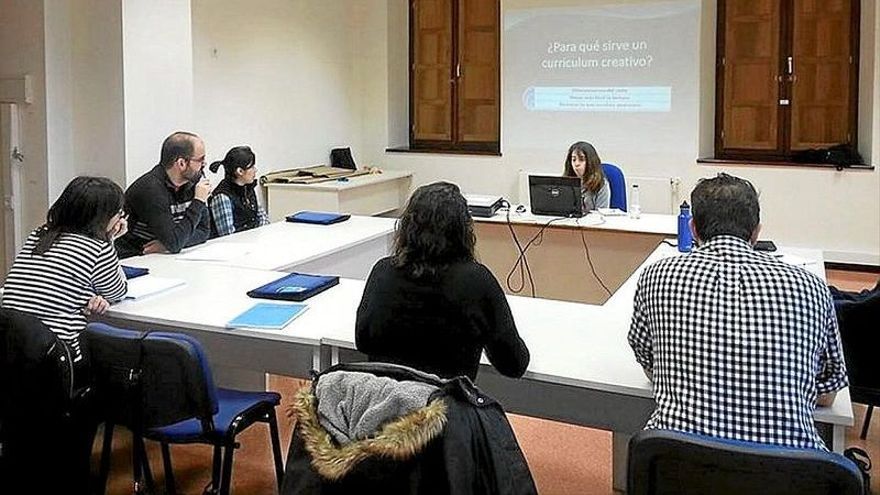 Una jornada de trabajo en un anterior plan de empleo en el centro y semillero de empresas del Refor.